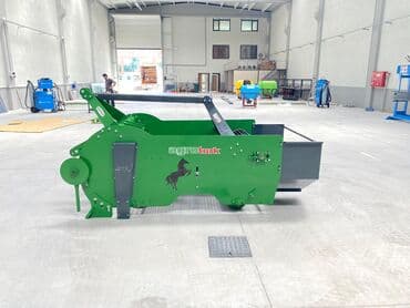 картофеля: Лукоуборочная машина. Предназначен для выкапывания лука, картофеля — 6