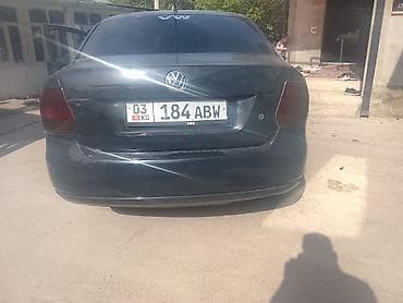 mini kuper: Volkswagen Polo: 2011 г., 1.6 л, Ручные, Бензин, Седан — 2