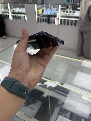Техника и электроника: Samsung Galaxy S23, Б/у, 256 ГБ, цвет - Серый, 1 SIM, eSIM — 4