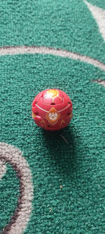 банан водный: Бакуган Pyrus (красный) Аранот из серии Bakugan Battle Brawlers. - — 1