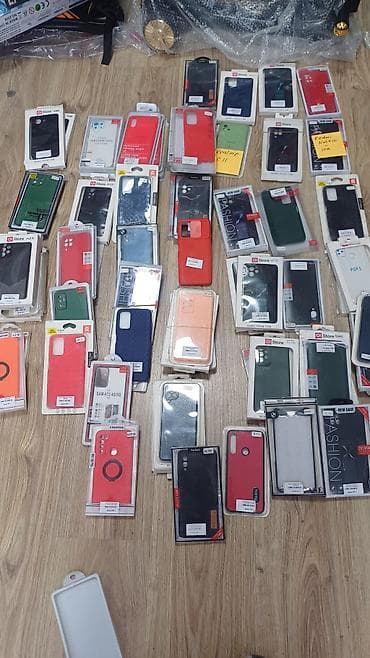 Чехлы на любые марки и модели телефонов. Коллекция чехлов для