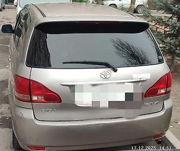 Toyota Ipsum: 2003 г., 2.4 л, Автомат, Бензин, Минивэн — 2