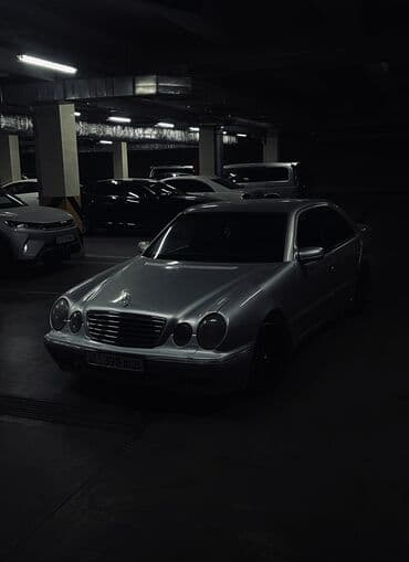 Mercedes-Benz E-Class: 2000 г., 3.2 л, Автомат, Бензин, Седан