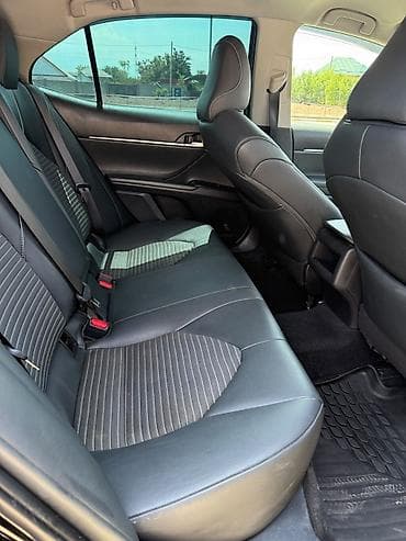 Toyota Camry: 2019 г., 2.5 л, Вариатор, Бензин, Седан — 9