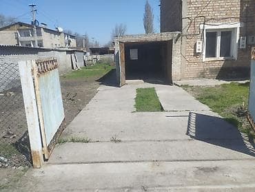 продаю дом ала тоо 3: Продается жилой дом с участком 6 Соток в Селе Станция Ивановка, ул — 9