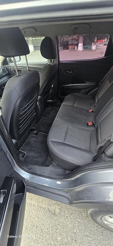 саната уф: Ssangyong Tivoli: 2019 г., 1.6 л, Автомат, Дизель, Кроссовер — 10
