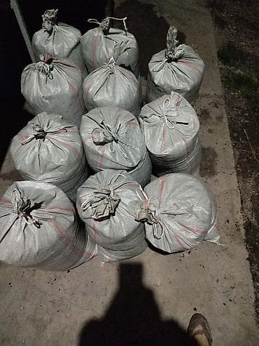 Перегной в мешках пяти летней выдержки чистый просеянный