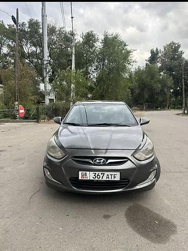 варянт авто: Hyundai Solaris: 2013 г., 1.6 л, Автомат, Бензин — 2