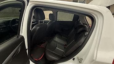 2 8: Chevrolet Spark: 2021 г., 1 л, Автомат, Бензин, Хэтчбэк — 6