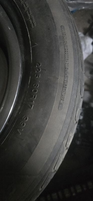 Комплект автомобильных шин 225/60 R17. 4 шт зима почти масло и 4 шт
