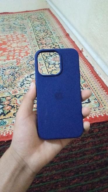 Силиконовый чехол для iPhone (форм‑фактор с большим вырезом под блок
