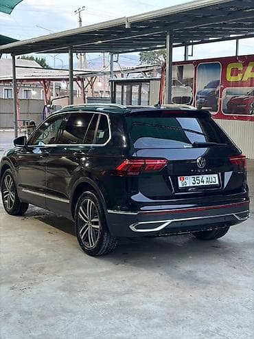 машина 5000 долларов: Volkswagen Tiguan: 2023 г., 2 л, Автомат, Дизель, Кроссовер — 5