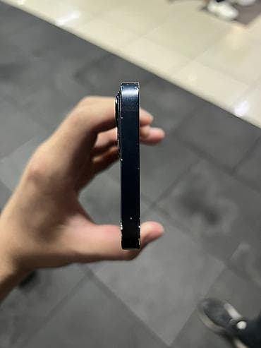 poco 6 pro: IPhone 13, Б/у, 128 ГБ, Синий — 3