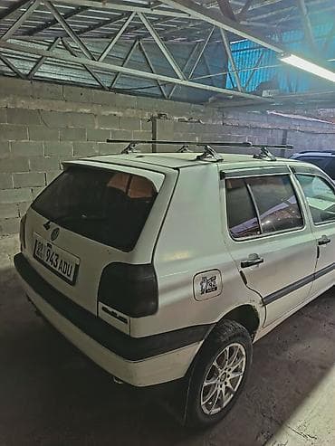 р15 5 100: Volkswagen Golf: 1992 г., Механика, Бензин, Хэтчбэк — 4