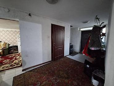 первомая: 🏡 Продаётся дом в г. Бишкек, Первомайский р-н (Киркомстром) 📐 94 м² | — 7