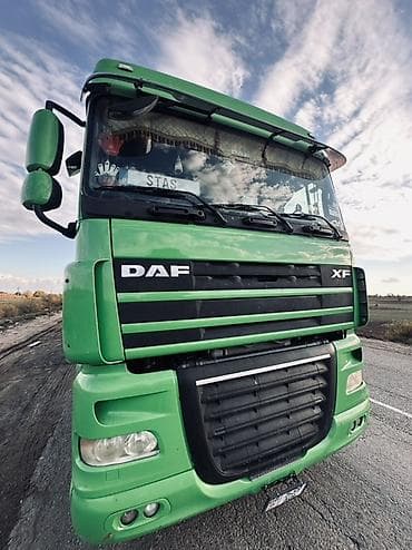 dodge chalanger: Тягач, DAF, Автовоз — 1