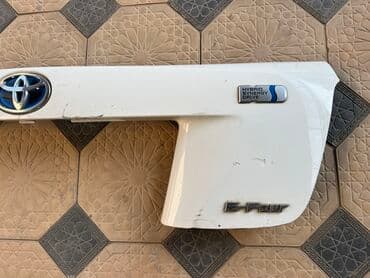 радиатор кондиционера опель вектра б: Накладка крышки багажника Toyota, 2017 г., Б/у, Оригинал — 2