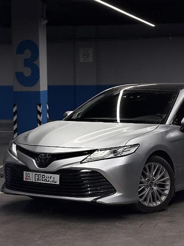 prius plus: Toyota Camry: 2019 г., Автомат, Бензин, Седан — 1