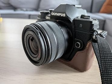 Olympus OM-D E-M10 Mark III + 2 объектива + 3 АКБ (4K видео) В