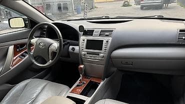 corolla 2004: Toyota Camry: 2009 г., Седан — 7