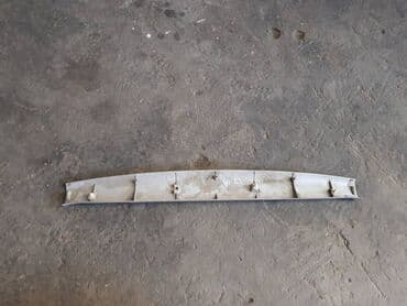 сумка в багажник: Решетка радиатора Toyota Б/у, Оригинал — 2