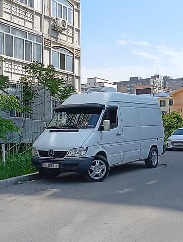 Унаа: Жеңил жүк ташуучу унаа, Mercedes-Benz — 1