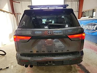 sequia: Toyota Sequoia: 2023 г., Гибрид, Внедорожник — 6