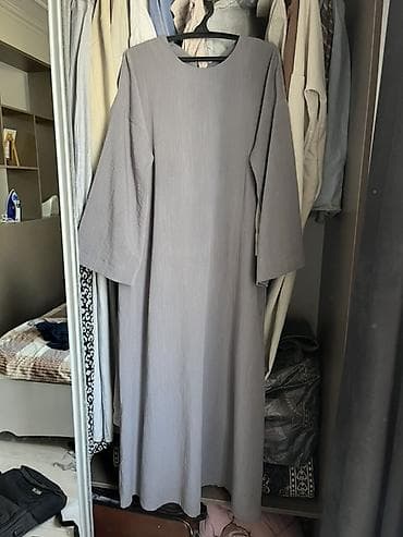 скимс платья: Продам мусульманские платья каждое по 700 сом, 46 размер примерно 1) — 2