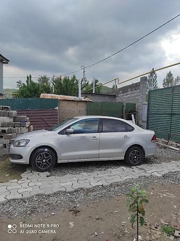 зеркало каракол: Volkswagen Polo: 2013 г., Кол менен иштөөчү, Седан — 9