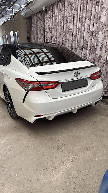 краун 2023: Toyota Camry: 2018 г., 2.5 л, Автомат, Бензин, Седан — 2