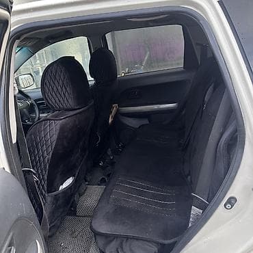 Toyota Ist: 2004 г., 1.5 л, Автомат, Бензин, Хетчбек — 5