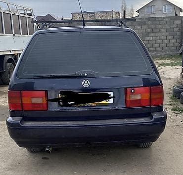 r17 5112: Volkswagen Passat Variant: 1994 г., Ручные, Универсал — 1