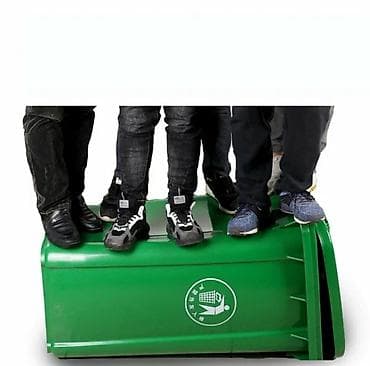 пластиковая: Материал: Пластик, С крышкой, 100 л, В розницу — 5