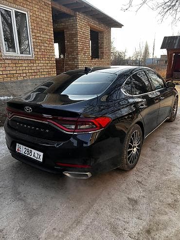 Hyundai Grandeur: 2017 г., 2.4 л, Автомат, Бензин, Седан