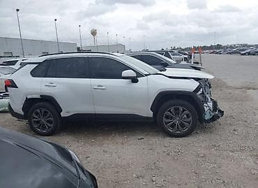 Унаа сатуу: Toyota RAV4: 2024 г., 2.5 л, Гибрид, Кроссовер — 3