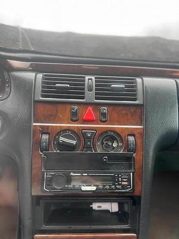 запчасти на киа бишкек фото: Mercedes-Benz E-Class: 1996 г., 2 л, Кол менен иштөөчү, Бензин, Седан — 10