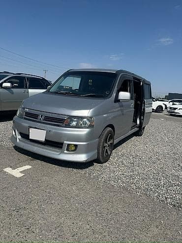 каробка на степ: Honda Stepwgn: 2003 г., 2 л, Минивэн — 1