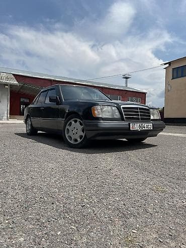 Mercedes-Benz W124: 1994 г., 2.2 л, Автомат, Бензин, Седан — 3