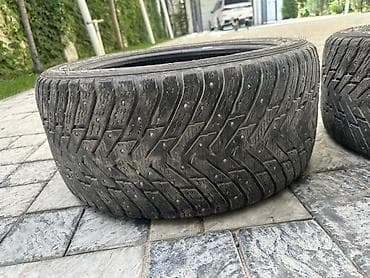 Зимние шины с шипами, размер 245/45 R19 102T XL. 2штук 275/40 2штук
