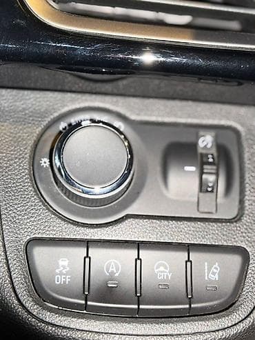 chevrolet trax: Chevrolet Spark: 2018 г., 1 л, Автомат, Бензин, Хэтчбэк — 9