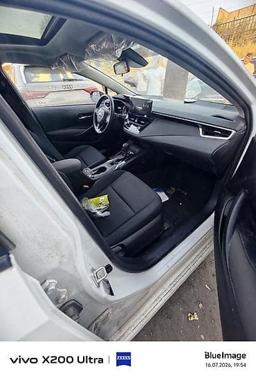 carplay android: Toyota Corolla: 2025 г., 1.2 л, Автомат, Бензин, Седан — 4