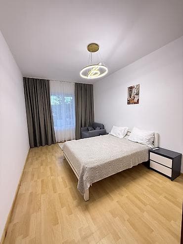 Кыймылсыз мүлк: Ысык-Көлдө ижарага батир, Каприз, Бостери, 4 орун, Баасы Бүтүндөй турак үй үчүн — 3