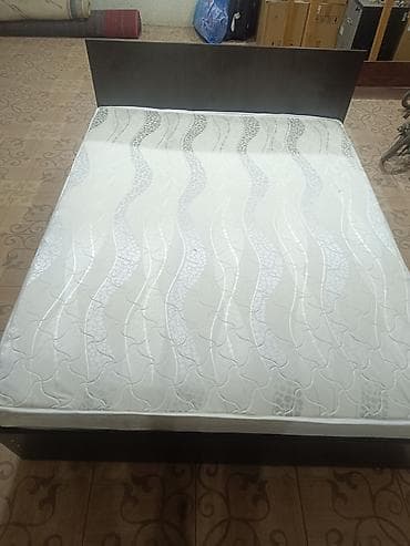 Бүктөлүүчү жеңил керебеттер: Двуспальная кровать с матрасом. 2 штуки - Размер спального места — 1