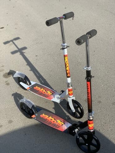 одежды для новорожденных: Двухколесные самокаты с большим размером колёса 200мм. На возраст от — 2