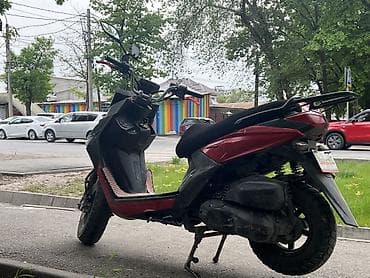 скут: Скутер/мопед городской класса 50–150 см³ (визуально — компактный — 1