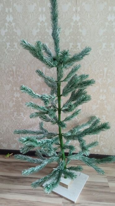 Ёлка 1.30,вся разбирается б/у