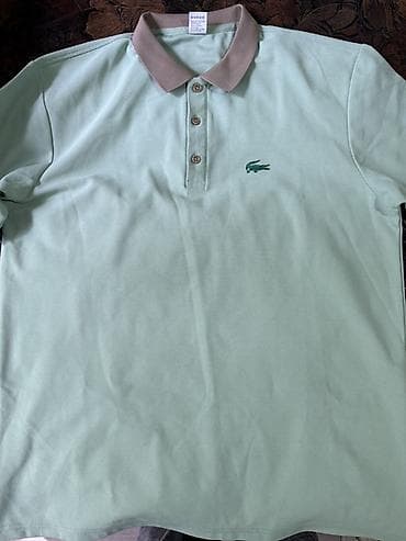 Футболки: Поло с длинным рукавом, пастельно‑мятного цвета. Контрастный воротник — 1