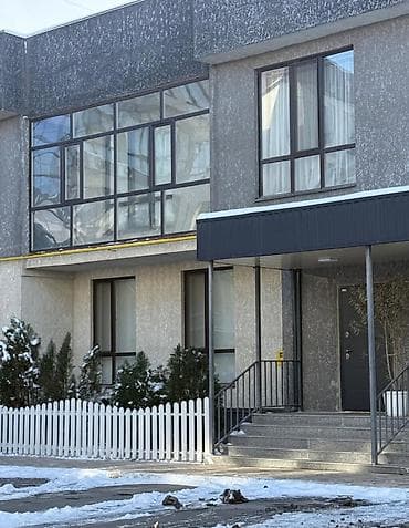 Срочная продажа Вышла на продажу в шикарном районе 2х этажный