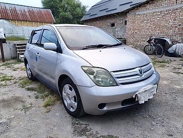 Toyota Ist: 2003 г., 1.3 л, Автомат, Бензин, Хэтчбэк