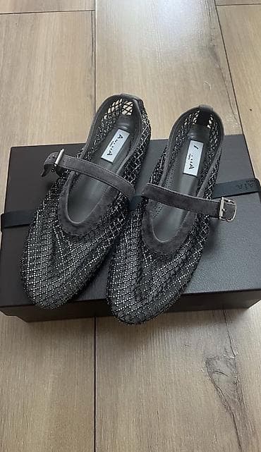 Туфли, 36, 37, 38, Alaïa, Новый, цвет - Серый, Самовывоз, Платная доставка at lalafo.kg Туфли, 36, 37, 38, Alaïa, Новый, цвет - Серый, Самовывоз, Платная доставка